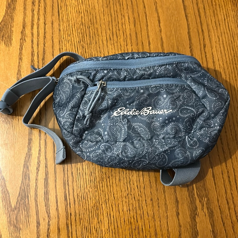 Eddie bauer fanny bag NEW